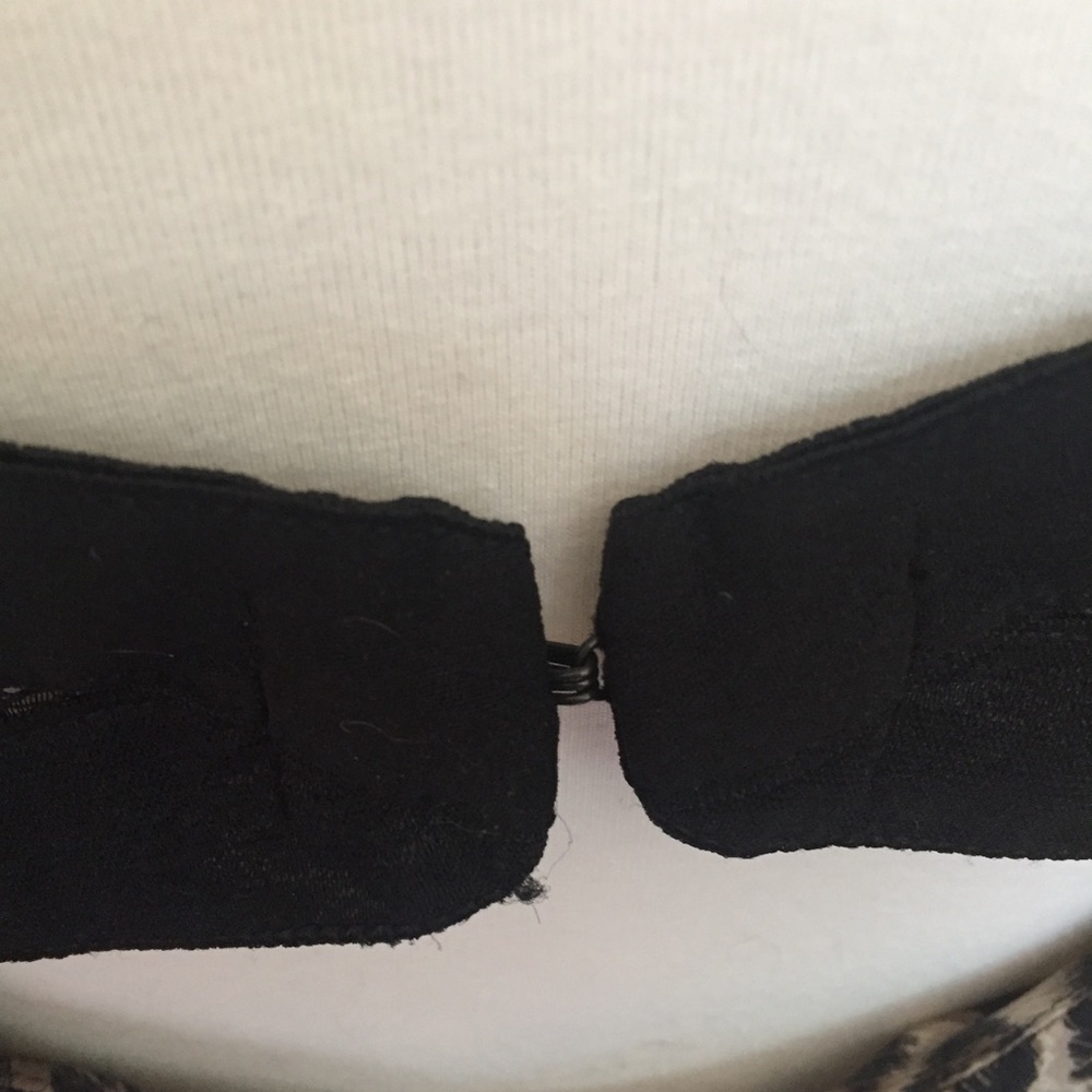 🎉 Alice + Olivia Leopard Print Midi Dress - Picture 6 of 8